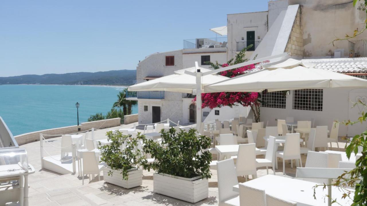 Piazzetta Petrone Apartments + Parking Вьесте Экстерьер фото