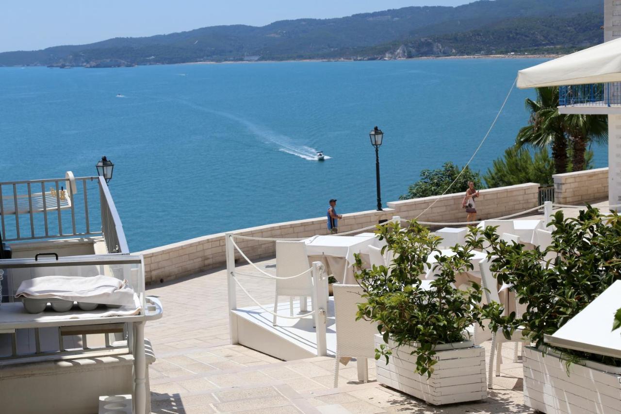 Piazzetta Petrone Apartments + Parking Вьесте Экстерьер фото