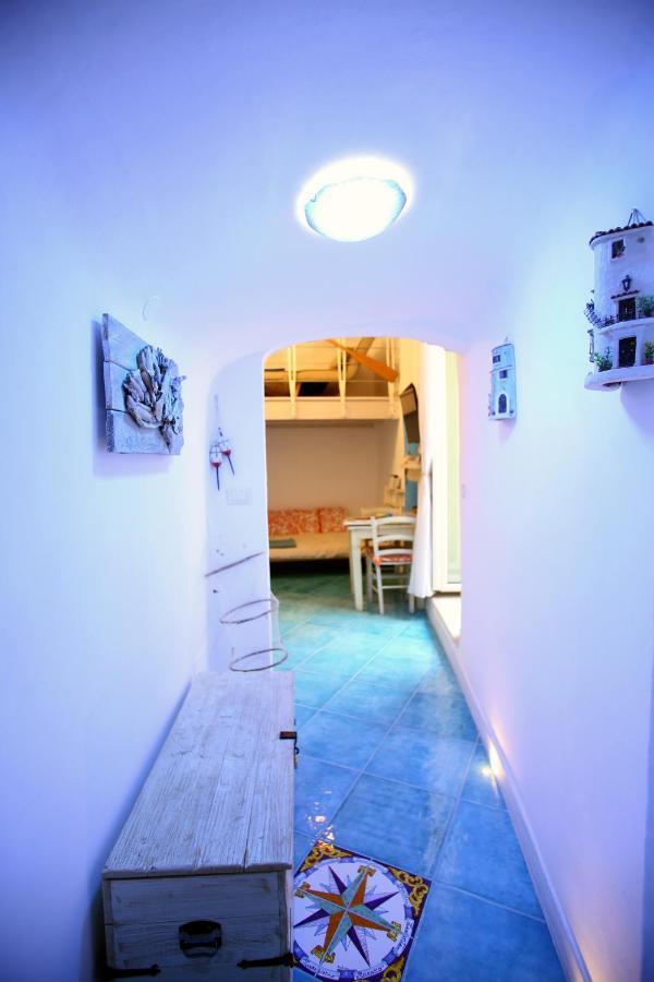 Piazzetta Petrone Apartments + Parking Вьесте Экстерьер фото