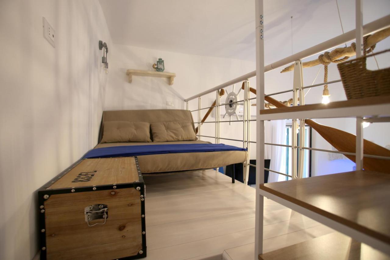 Piazzetta Petrone Apartments + Parking Вьесте Экстерьер фото