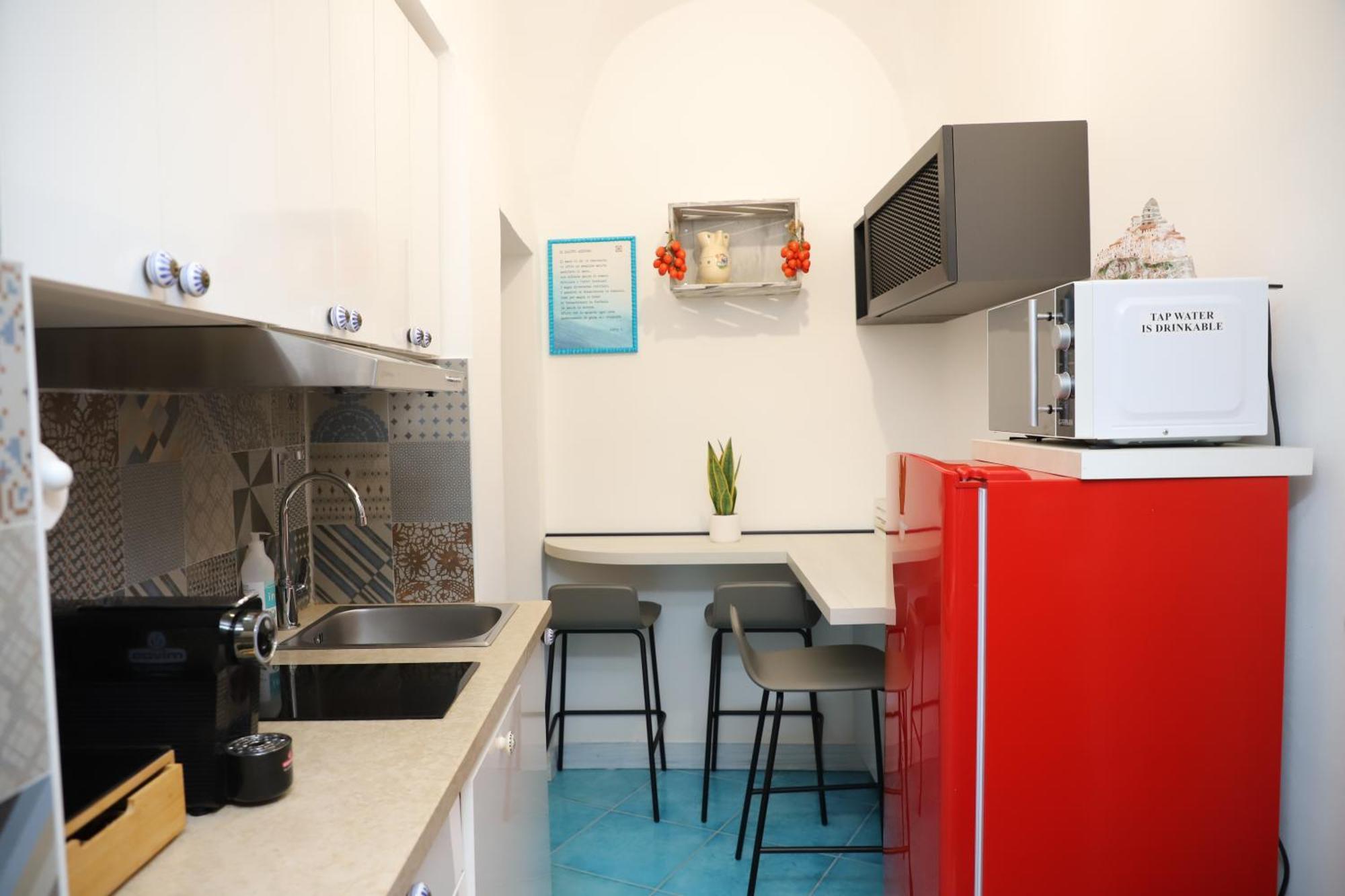 Piazzetta Petrone Apartments + Parking Вьесте Экстерьер фото