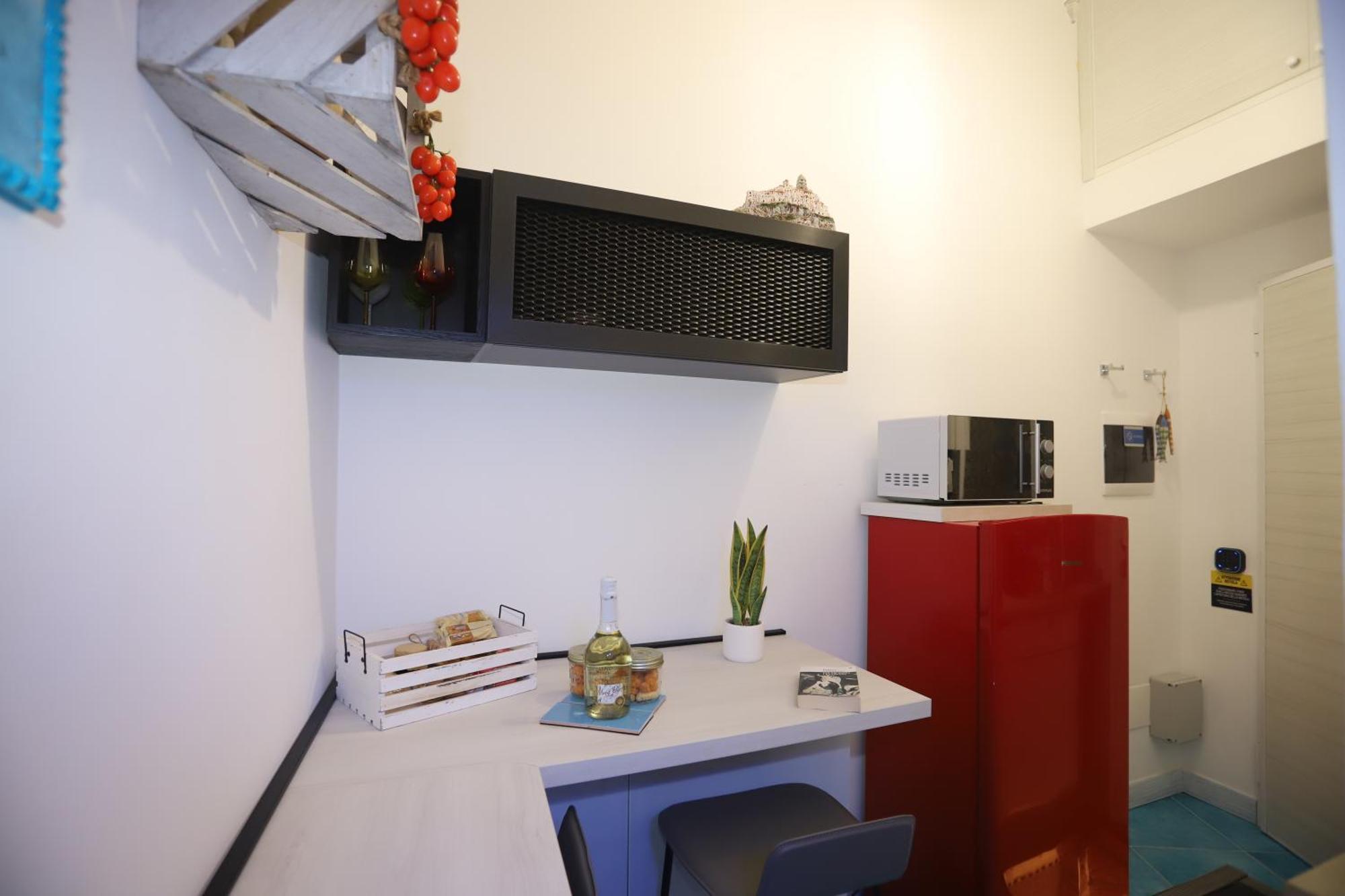 Piazzetta Petrone Apartments + Parking Вьесте Экстерьер фото